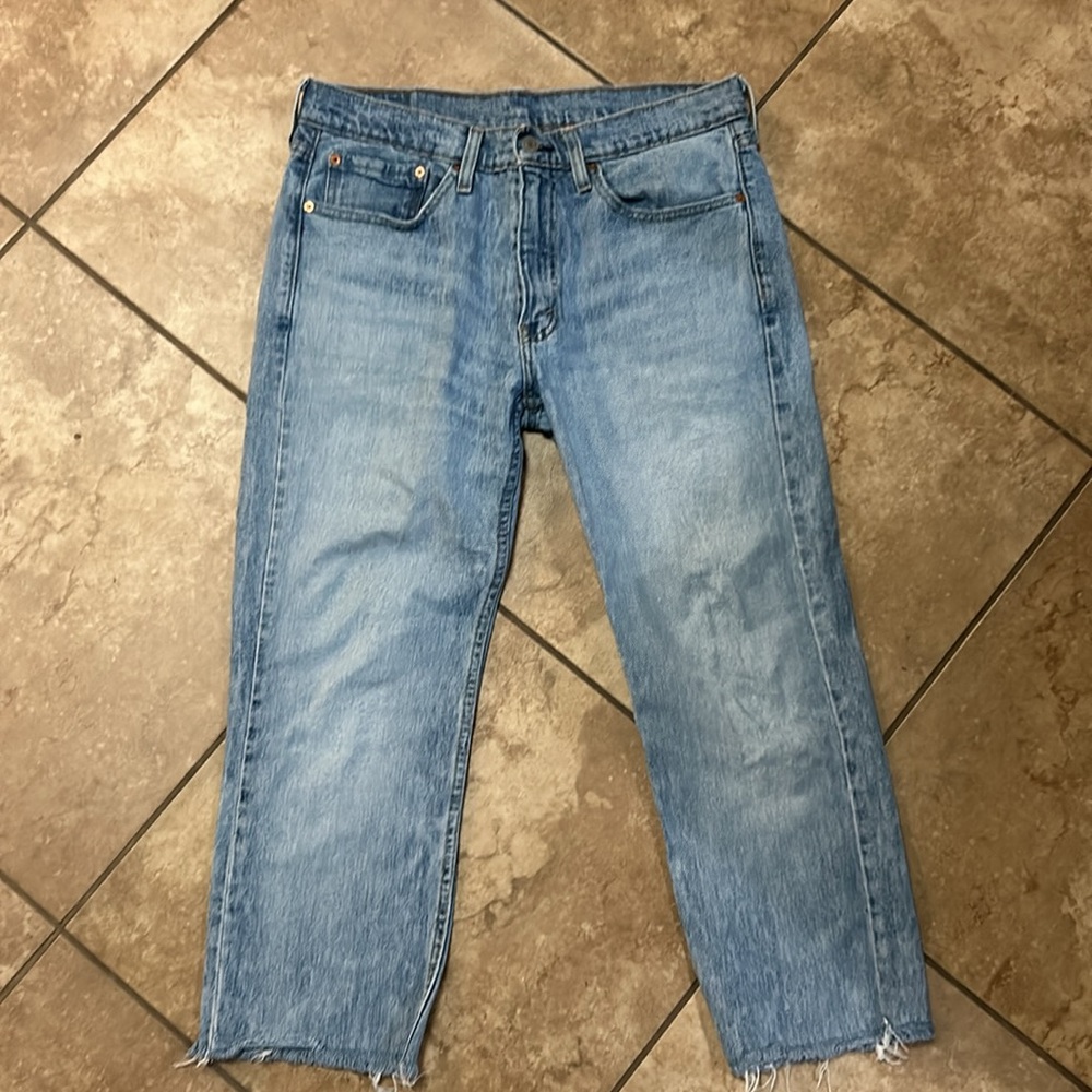 Levi’s 514 - 32 x 24 Cropped (altered) Jeans 💙